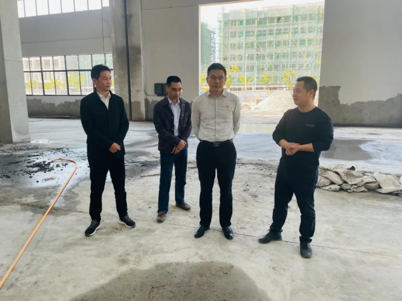 縣委常委、統(tǒng)戰(zhàn)部部長(zhǎng)楊杰深入婺源萬(wàn)景宣講黨的二十大精神